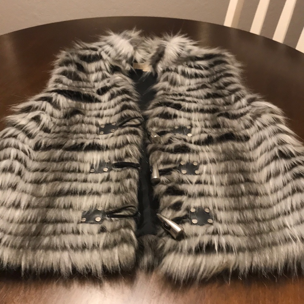 Michael kors vest.